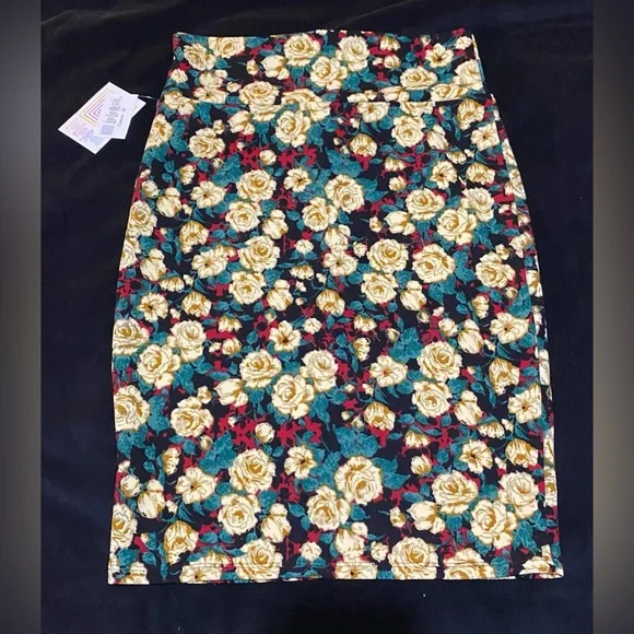 CLOSET CLEAN OUT ON ALL LULAROE MAKE OFFER BUNDLE NWT Medium HighWaist Stretch! - Picture 10 of 11